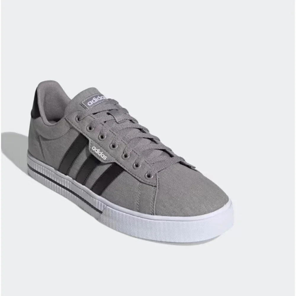 Adidas men's Daily 3.0 Sneakers new size 9